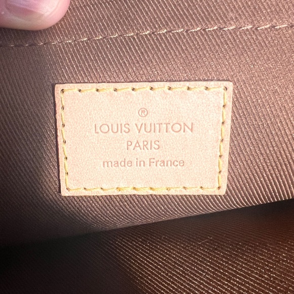 Louis Vuitton Étui Voyage GM - Picture 3 of 8